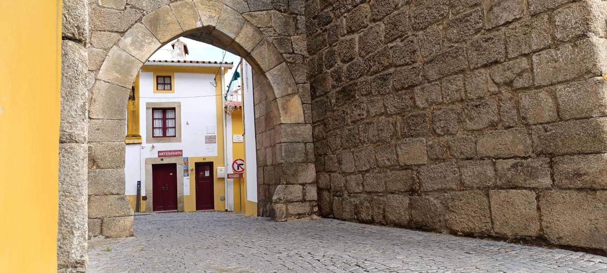 A Casinha Do Arco, Porta Da Vila Nisa Extérieur photo